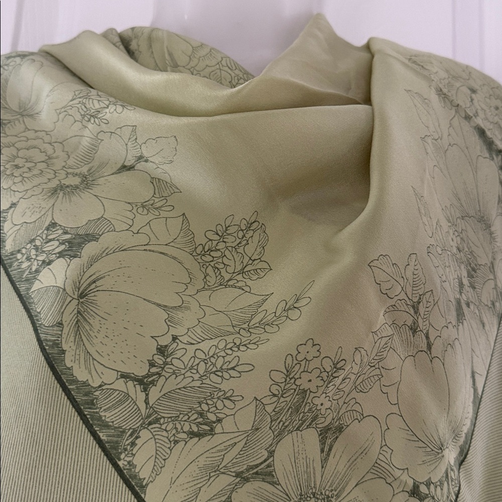VTG Prochownick Authentic Square Silk Scarf Shawl Delicate Floral Design - Picture 11 of 16